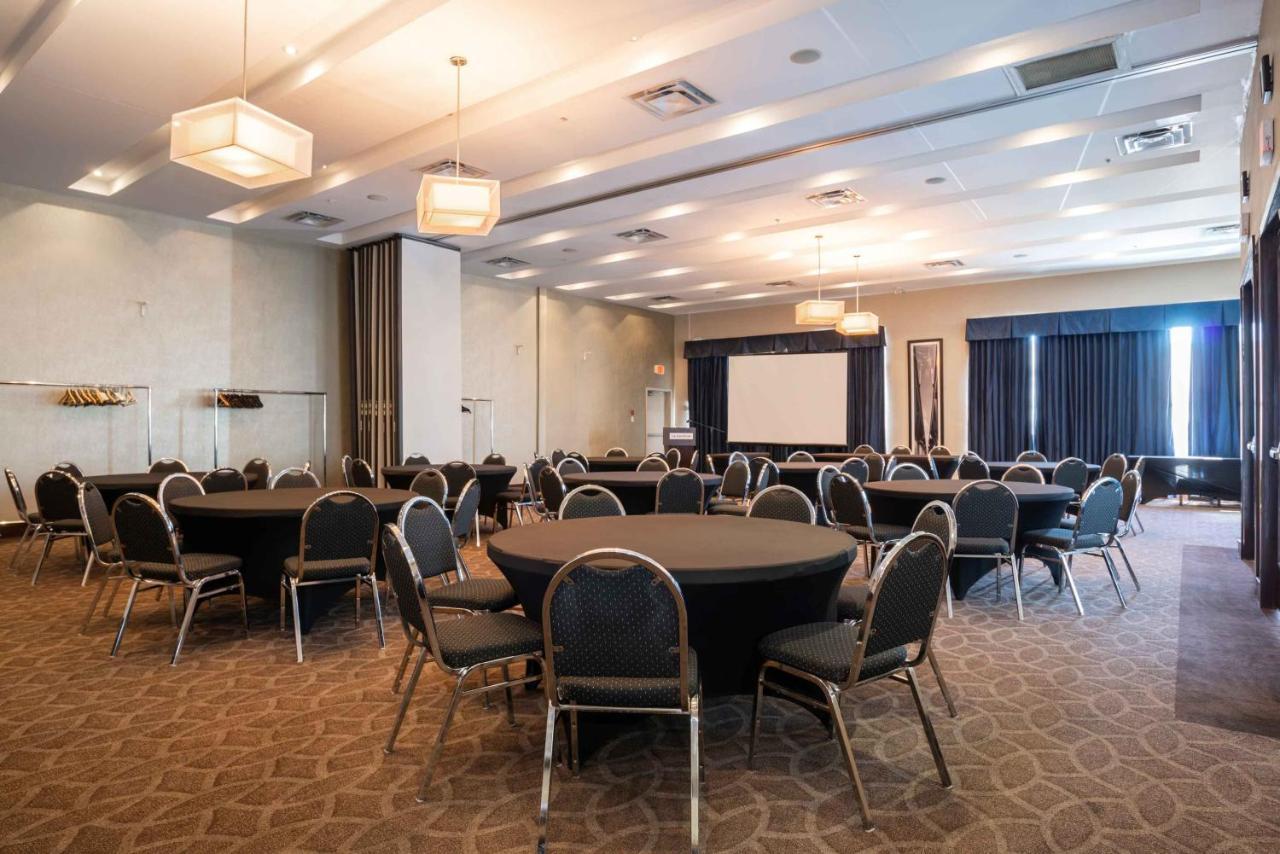 Sandman Hotel & Suites Winnipeg Airport Dış mekan fotoğraf
