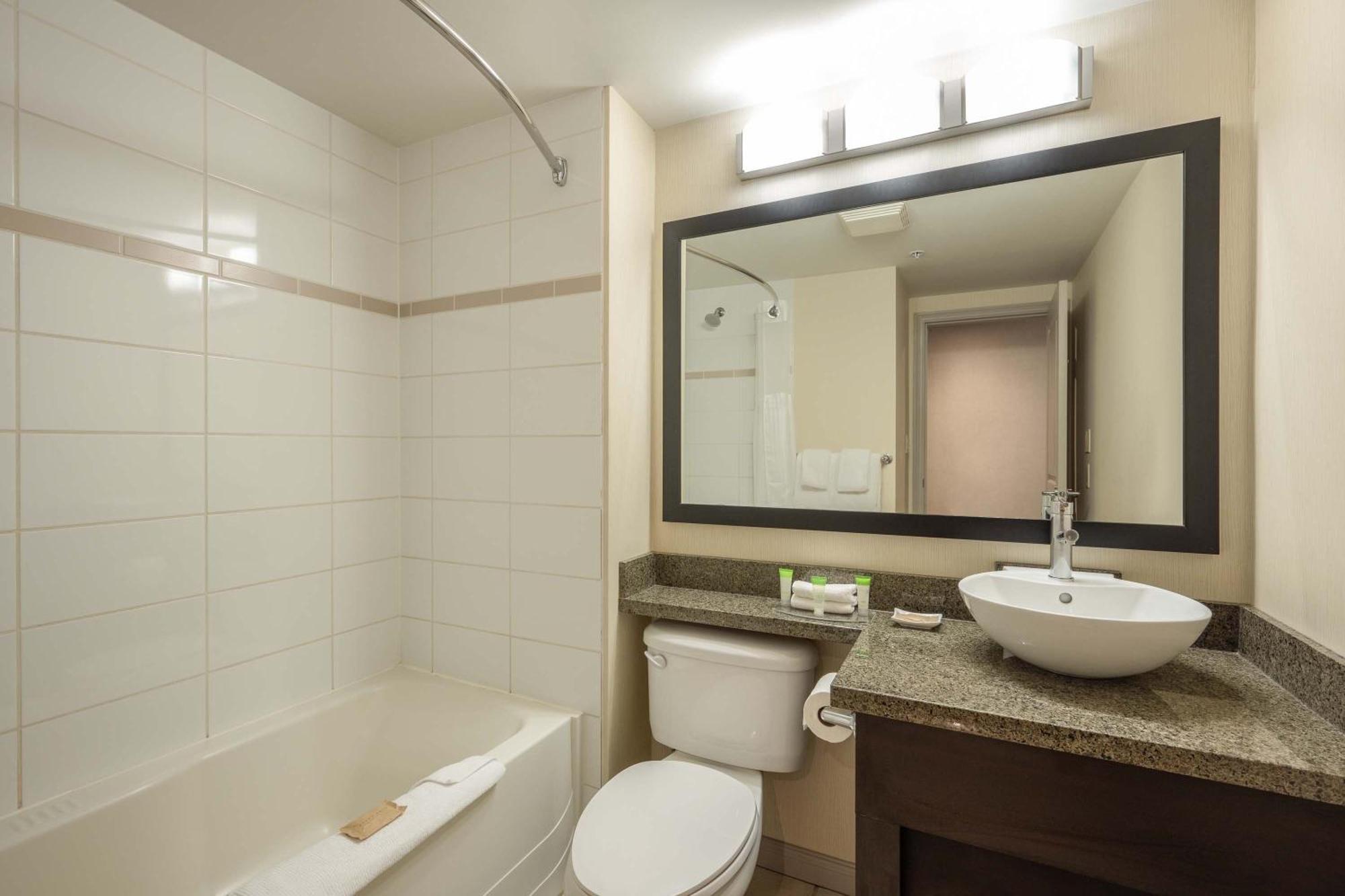 Sandman Hotel & Suites Winnipeg Airport Dış mekan fotoğraf