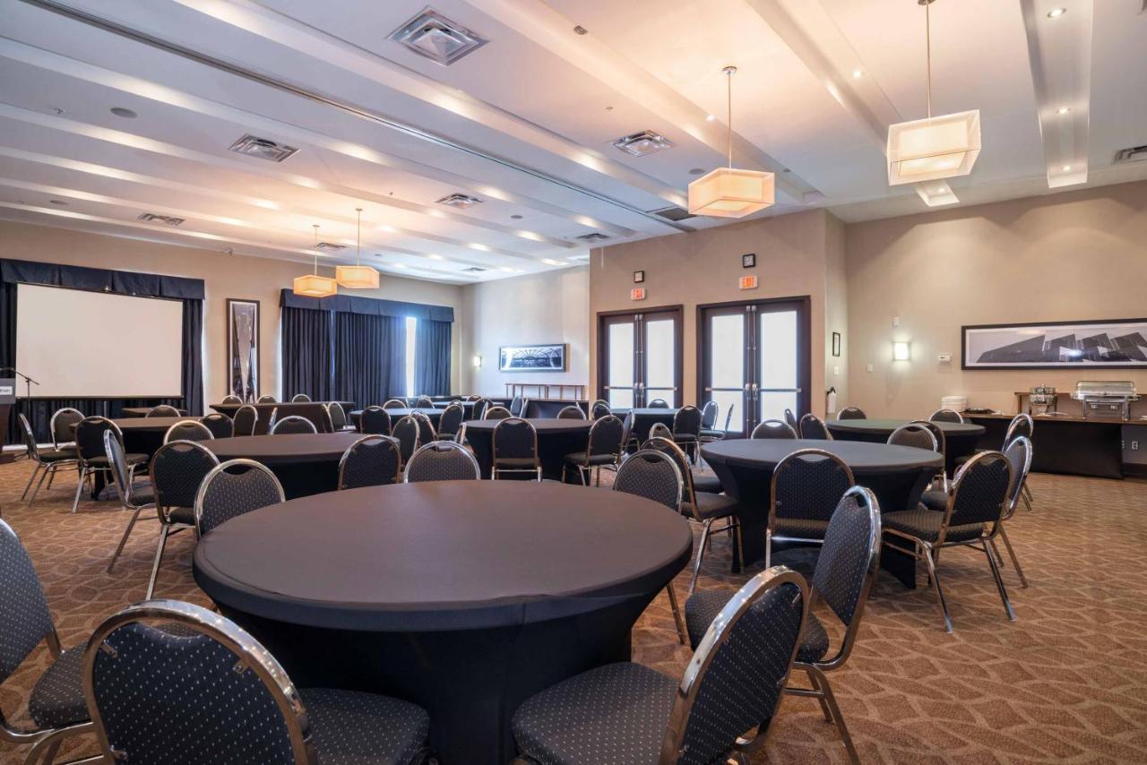 Sandman Hotel & Suites Winnipeg Airport Dış mekan fotoğraf